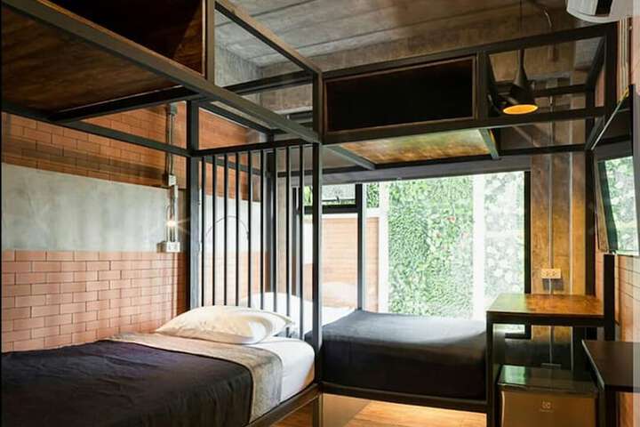 Room 5 of 52