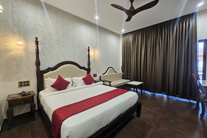 Room 26 of 106