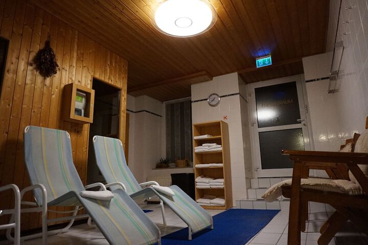 Spa 33 of 53