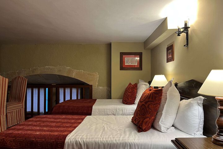Room 43 of 124