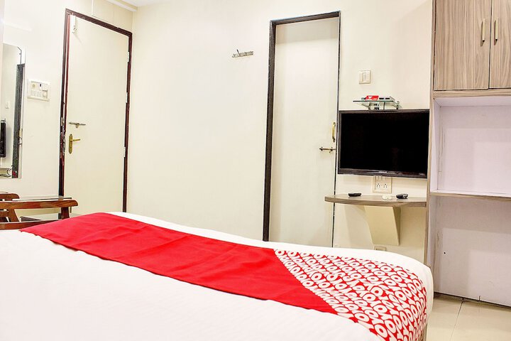 Room 7 of 35