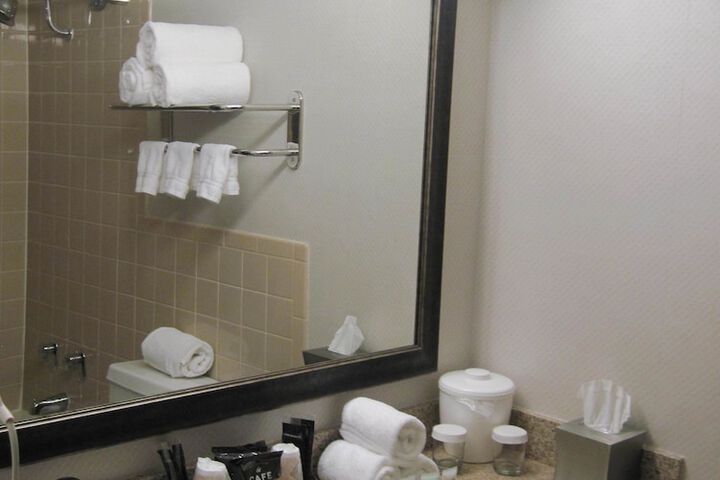 Bathroom sink