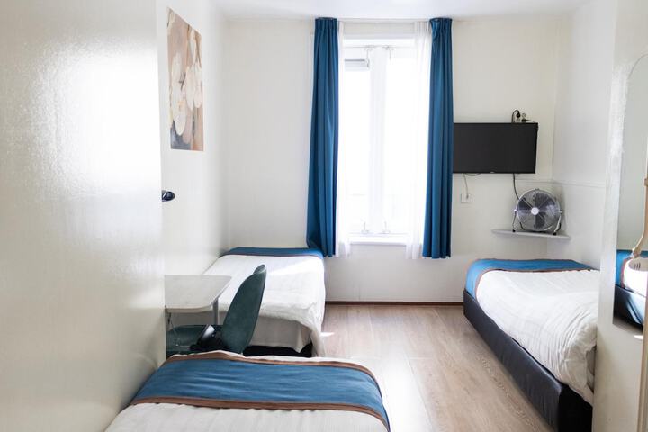 Room 26 of 58
