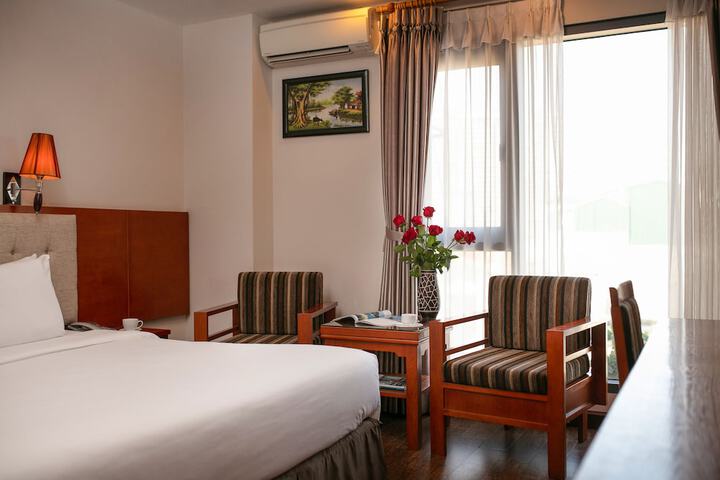 Room 10 of 83