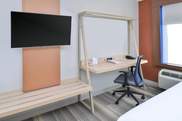 Standard | King Bed (4 of 11)