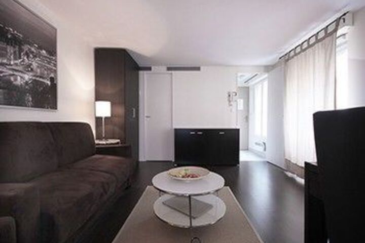 Room 49 of 71