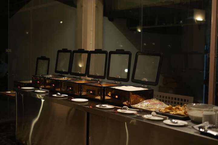 Dining 51 of 96