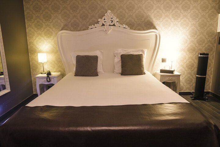 Room 70 of 161