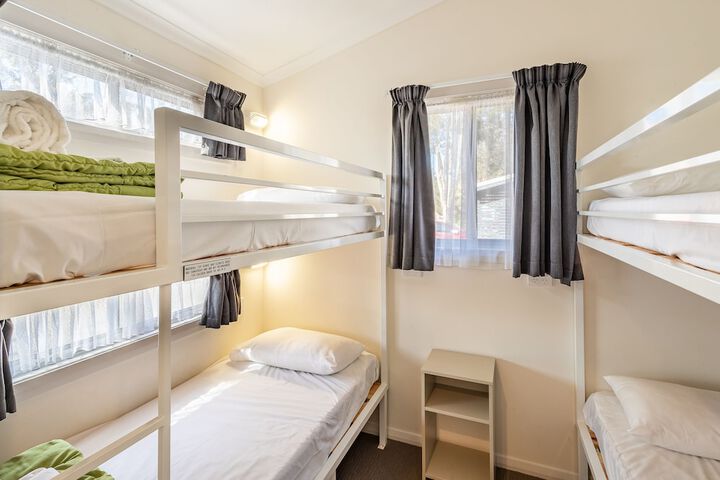 Room 9 of 92