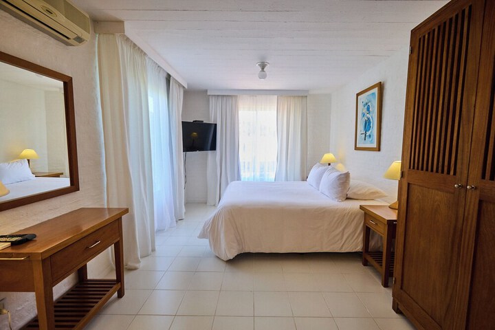Room 9 of 49