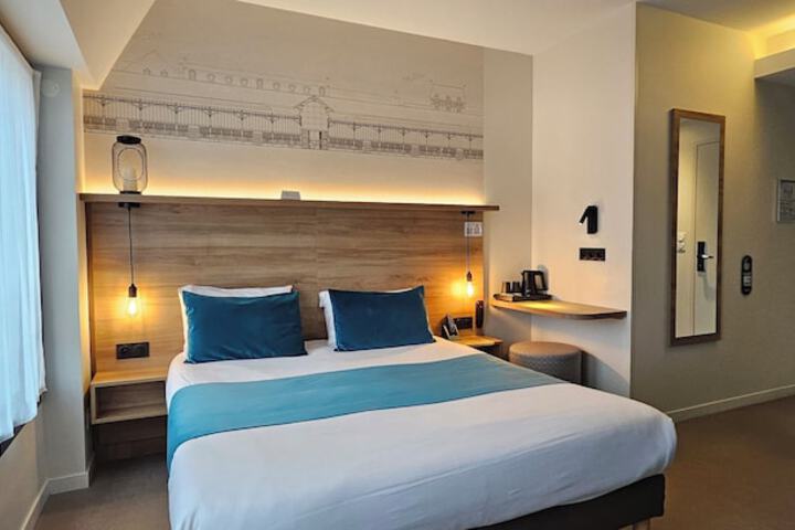 Room 20 of 48