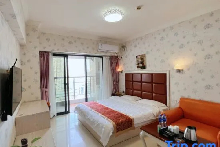 Room 2 of 4