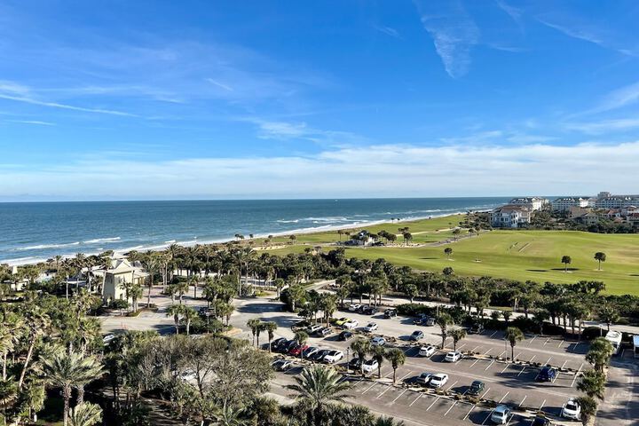 Beach/ocean view