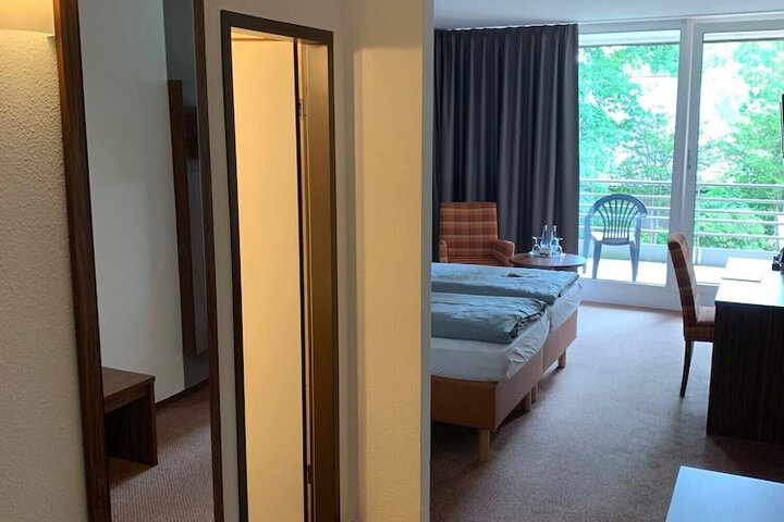 Room 18 of 70