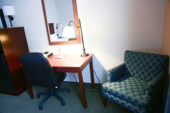 Room 10 of 44
