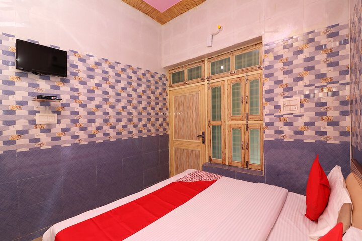 Room 9 of 28
