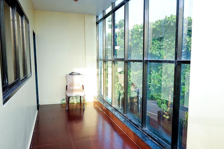 Room 12 of 43