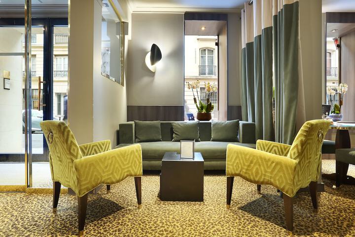 Entrance & Lobby