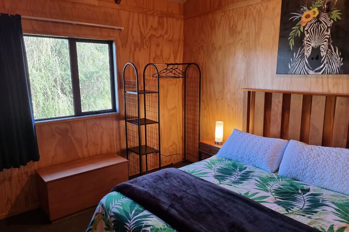 Room 25 of 29