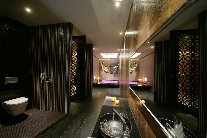 Room 20 of 65