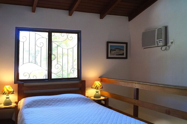 Room 2 of 61