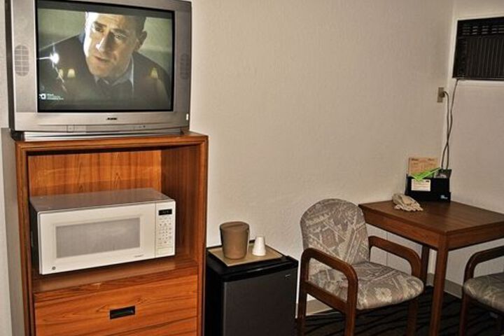 Room 6 of 29