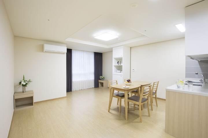 Room 15 of 72