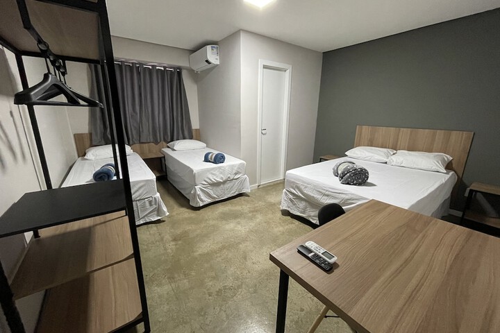 Room 22 of 80
