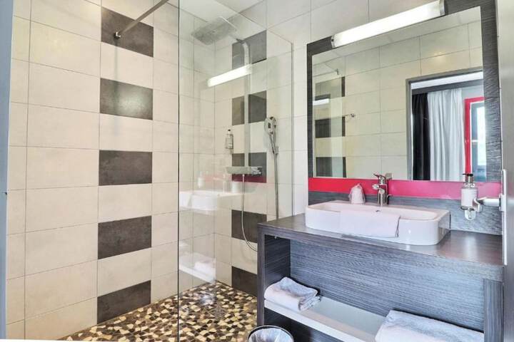 Bathroom Interior Photo