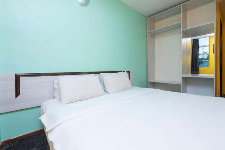 Room 4 of 19