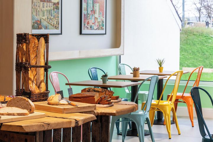 Breakfast area