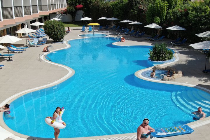 Pool 49 of 123