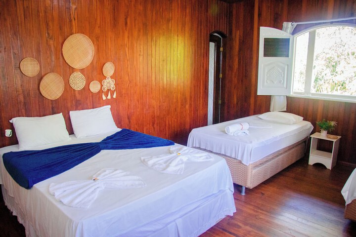 Room 8 of 25