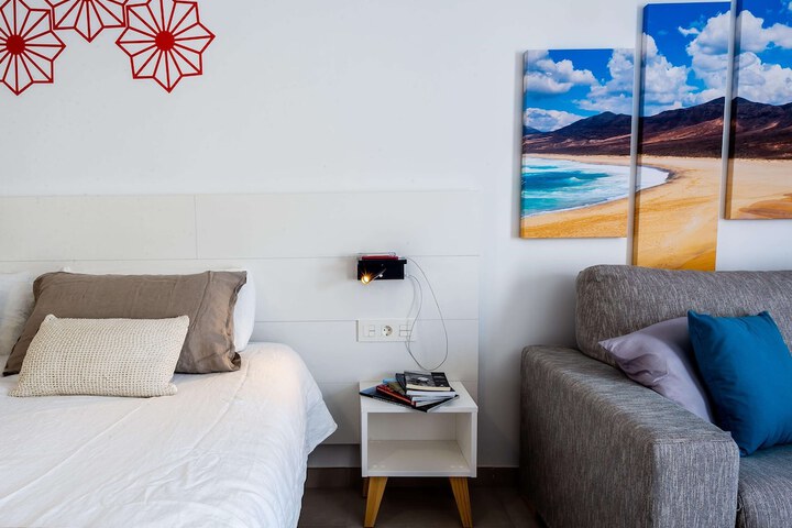 Room 3 of 75