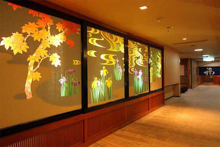 Ballroom/Hall 28 of 34