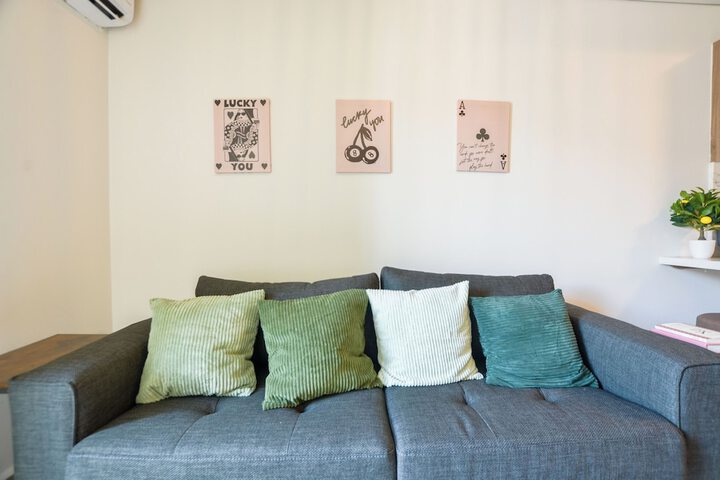 Room 145 of 254