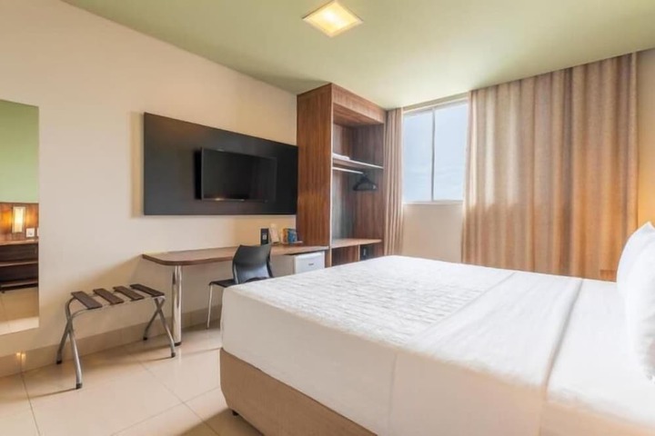 Room 15 of 103