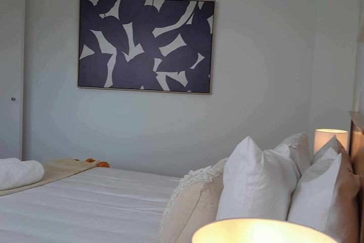 Room 35 of 272
