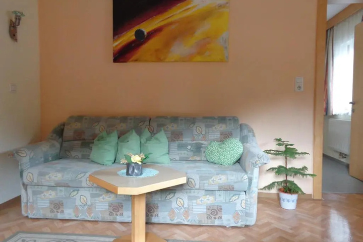 Room 7 of 15