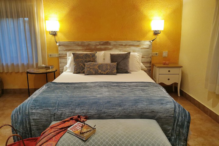 Room 11 of 50