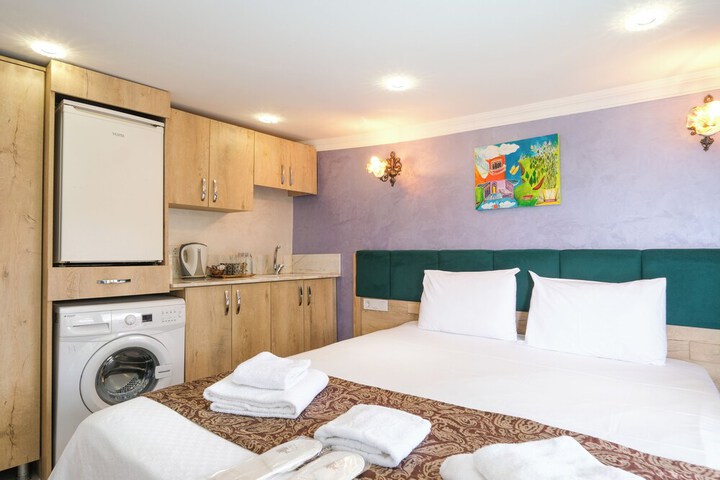 Room 33 of 89