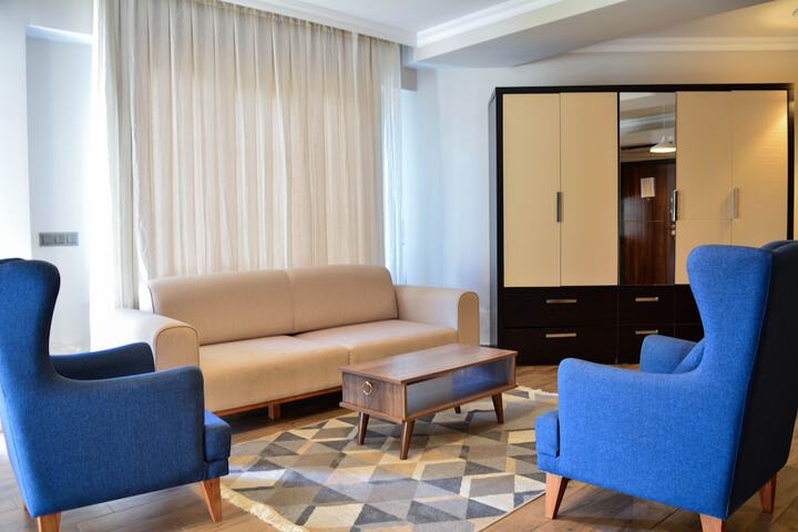 Room 13 of 24