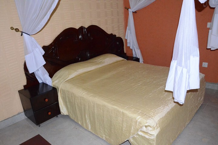 Room 4 of 21