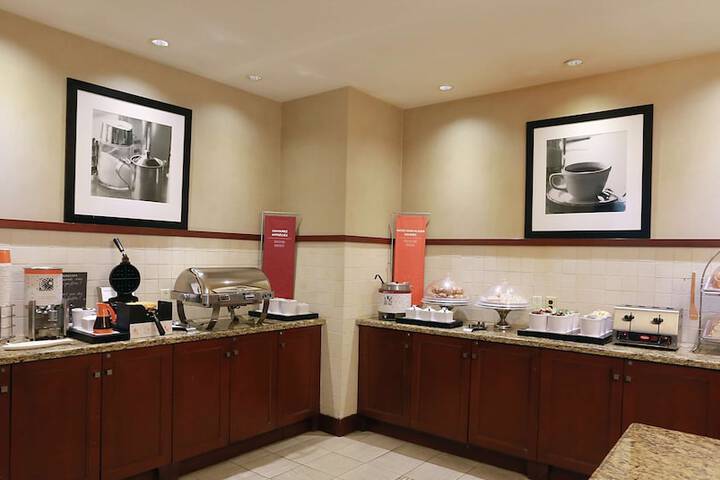 Breakfast/Coffee Service 40 of 55