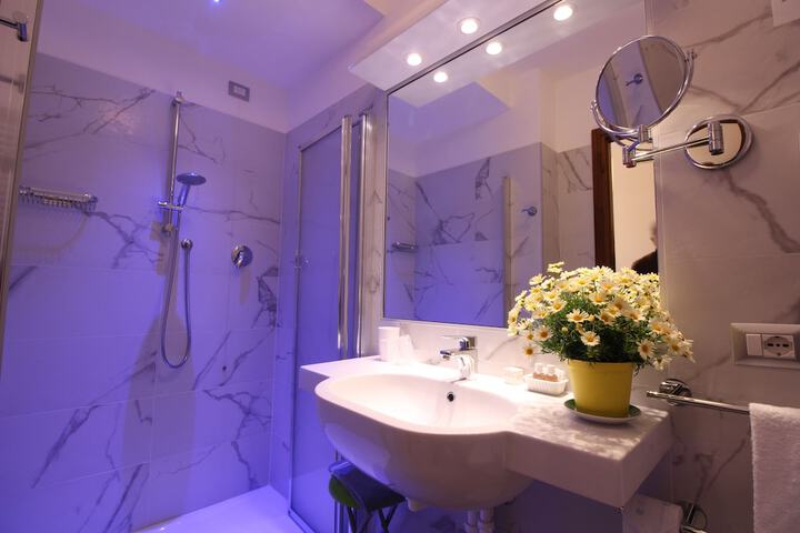 Clean Restrooms
