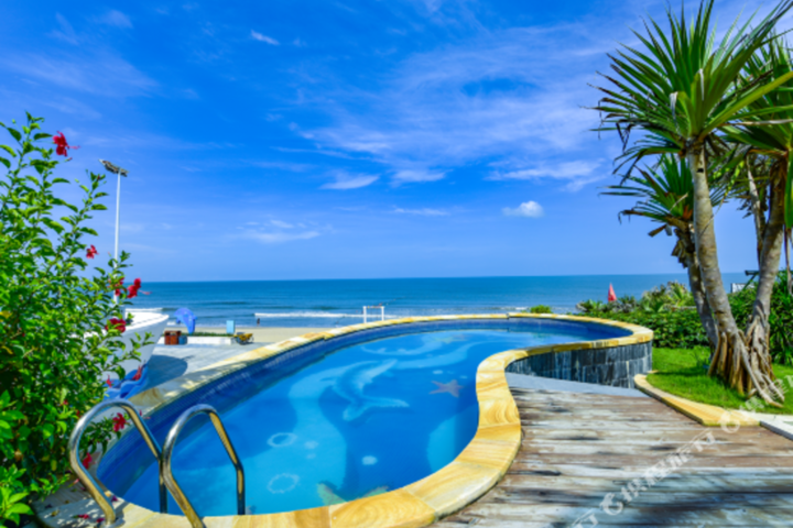Twin Moon Bay Xianghai Hot Spring Holiday Hotel