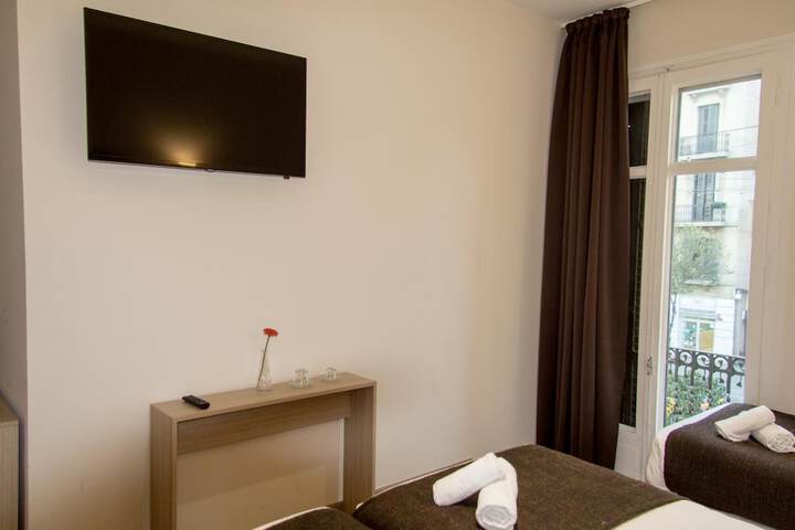 Room 16 of 42