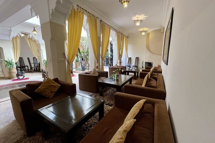 Lounge 294 of 435