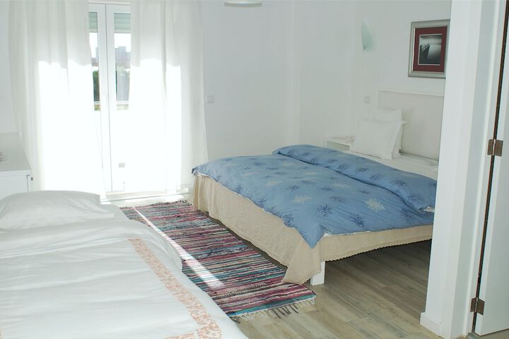 Room 3 of 39