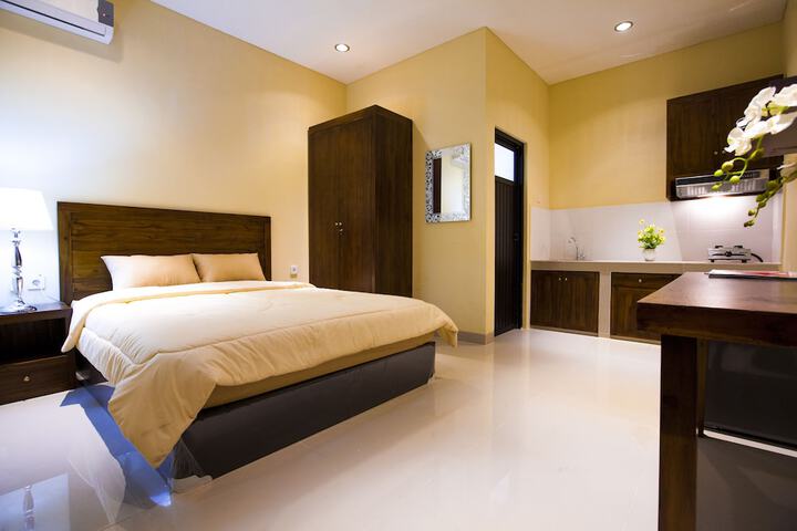 Room 12 of 50
